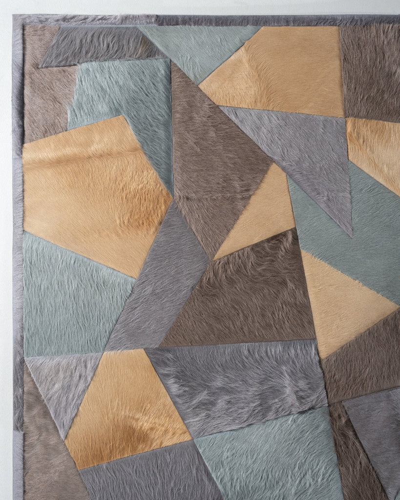 Broken / Hide Rug / 15263
