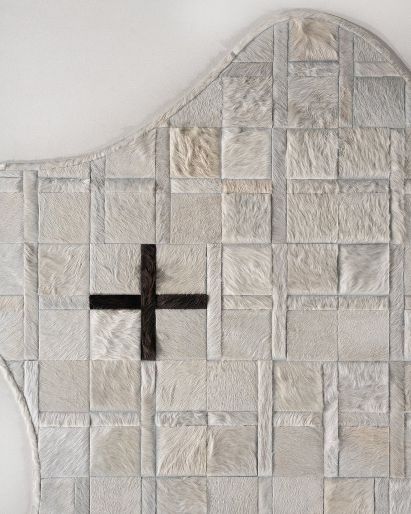 Crossfire / Hide Rug / 16541