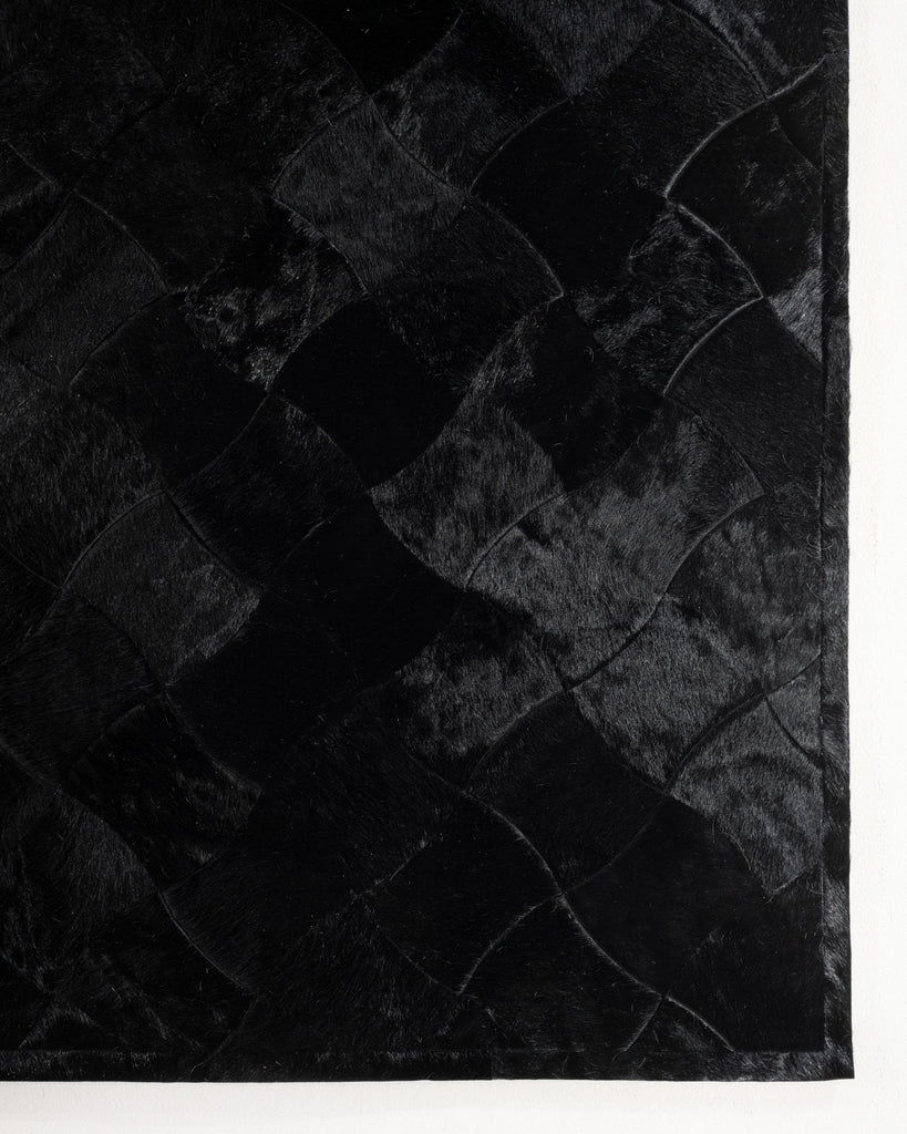 Mot / Hide Rug / 17325