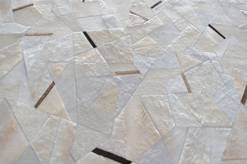 Broken / Hide Rug / 14492