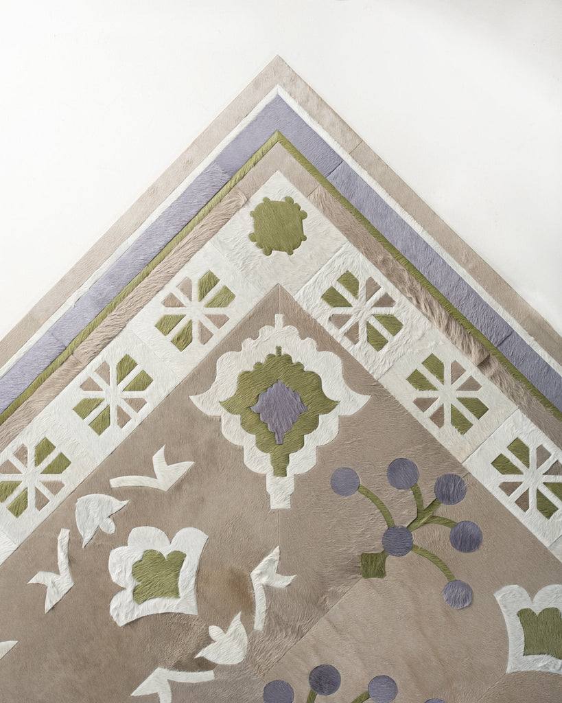 Windrose / Hide Rug / 17154