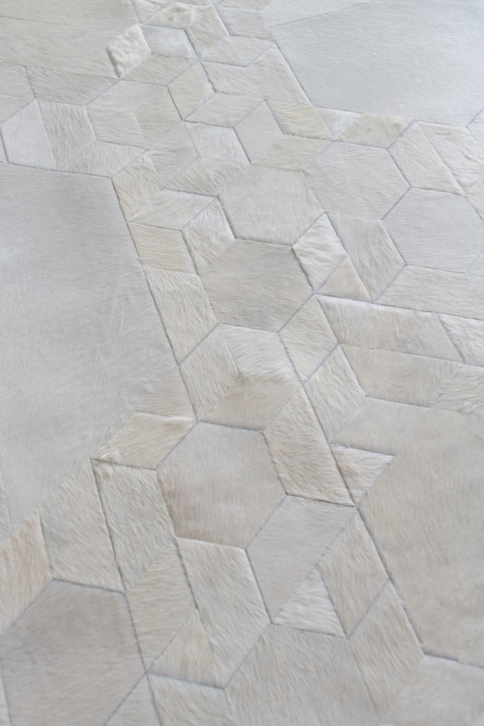 Shatter / Hide Rug / 15308