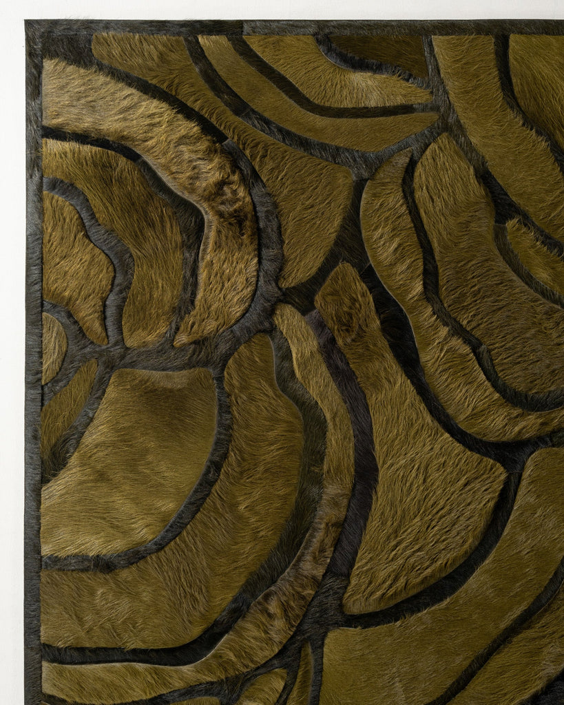 Bloom / Hide Rug / 17857