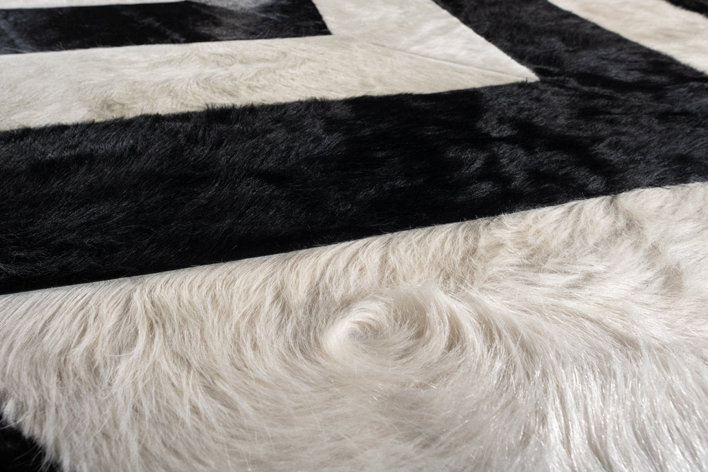 Custom / Hide Rug / 15107