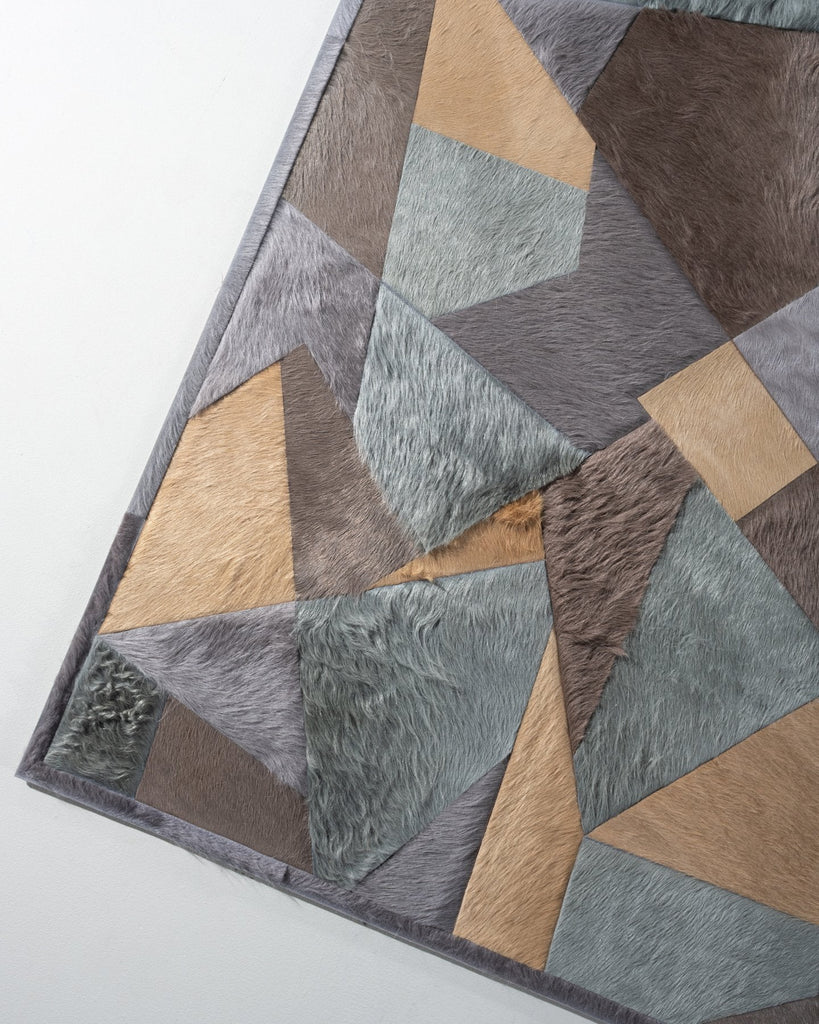 Broken / Hide Rug / 15263