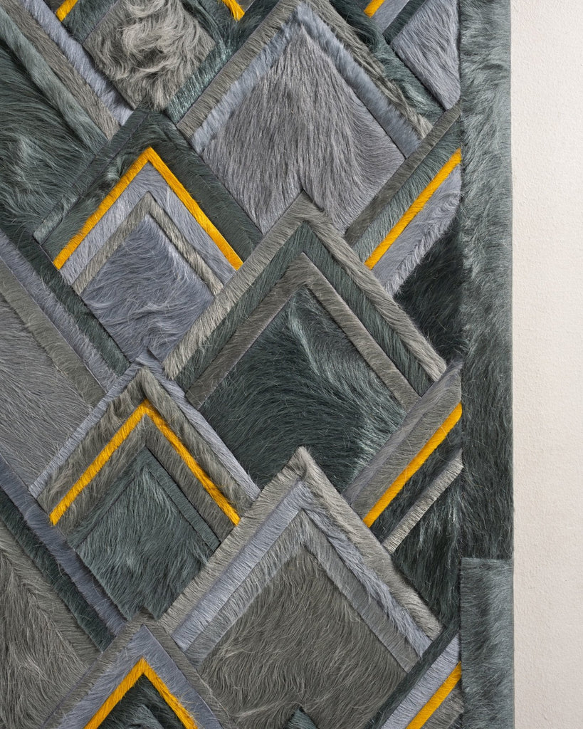 Caravan / Hide Rug / 15260
