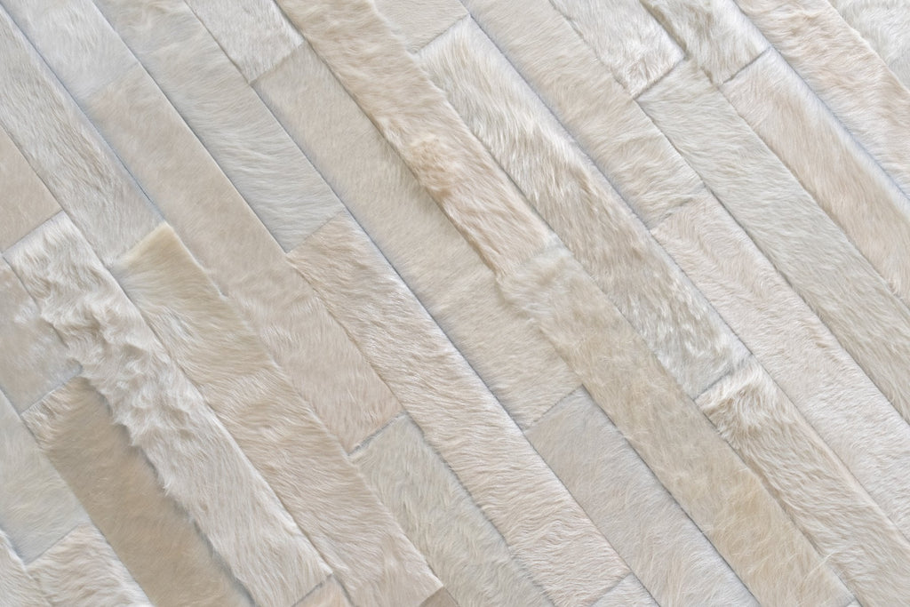Borderline / Hide Rug / 15416