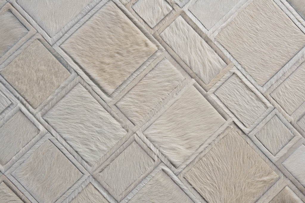 Confusion / Hide Rug / 16164