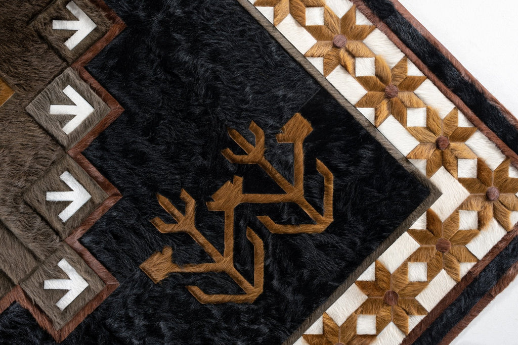 Winterlude / Hide Rug / 16204