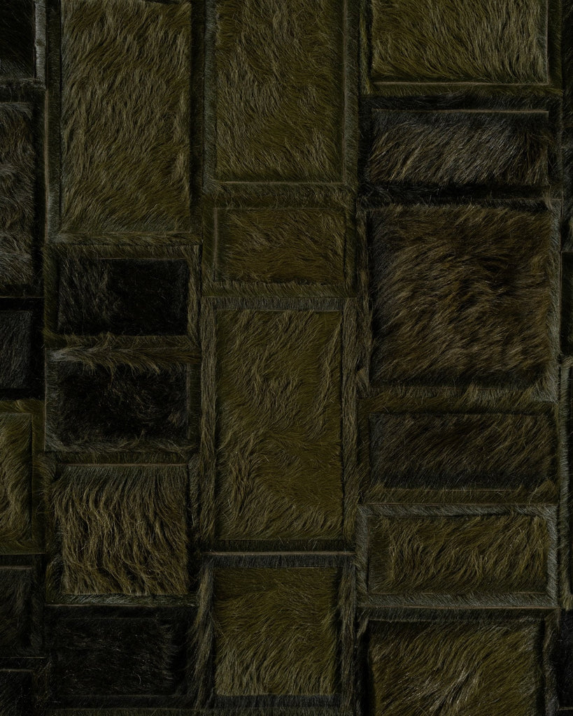 Confusion / Hide Rug / 17067