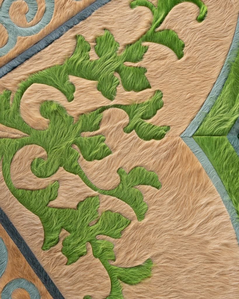 Savonnerie / Hide Rug / 16002