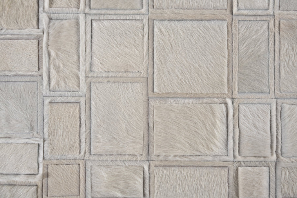Confusion / Hide Rug / 16164