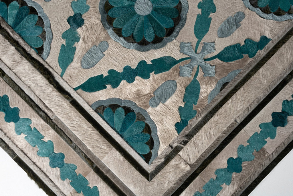 Aubusson / Hide Rug / 16036