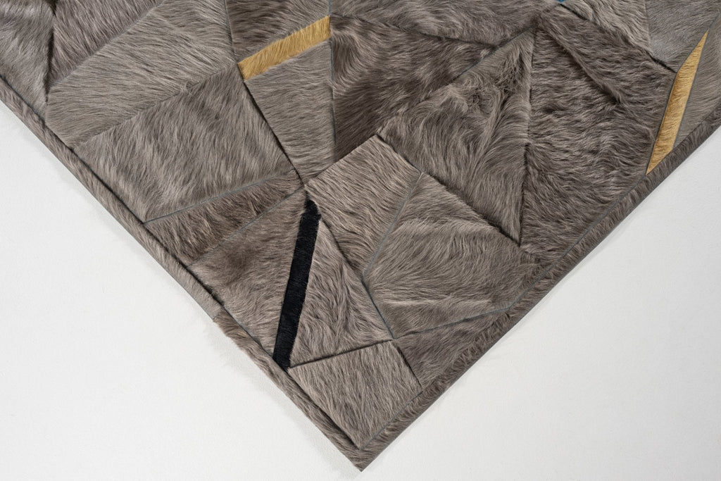 Broken / Hide Rug / 16216