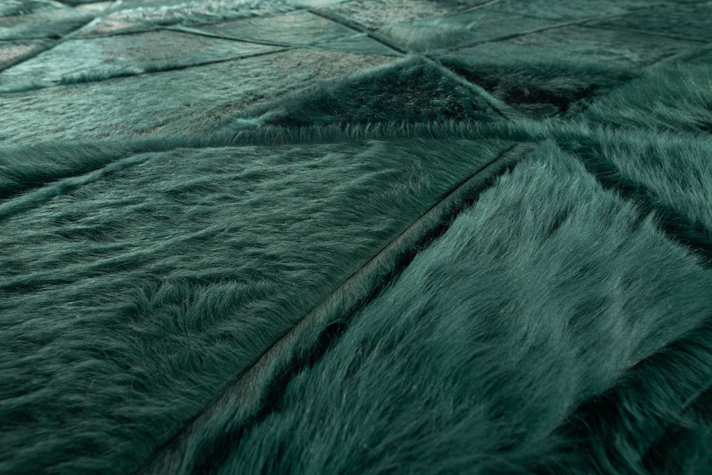 Silhouette / Hide Rug / 16660