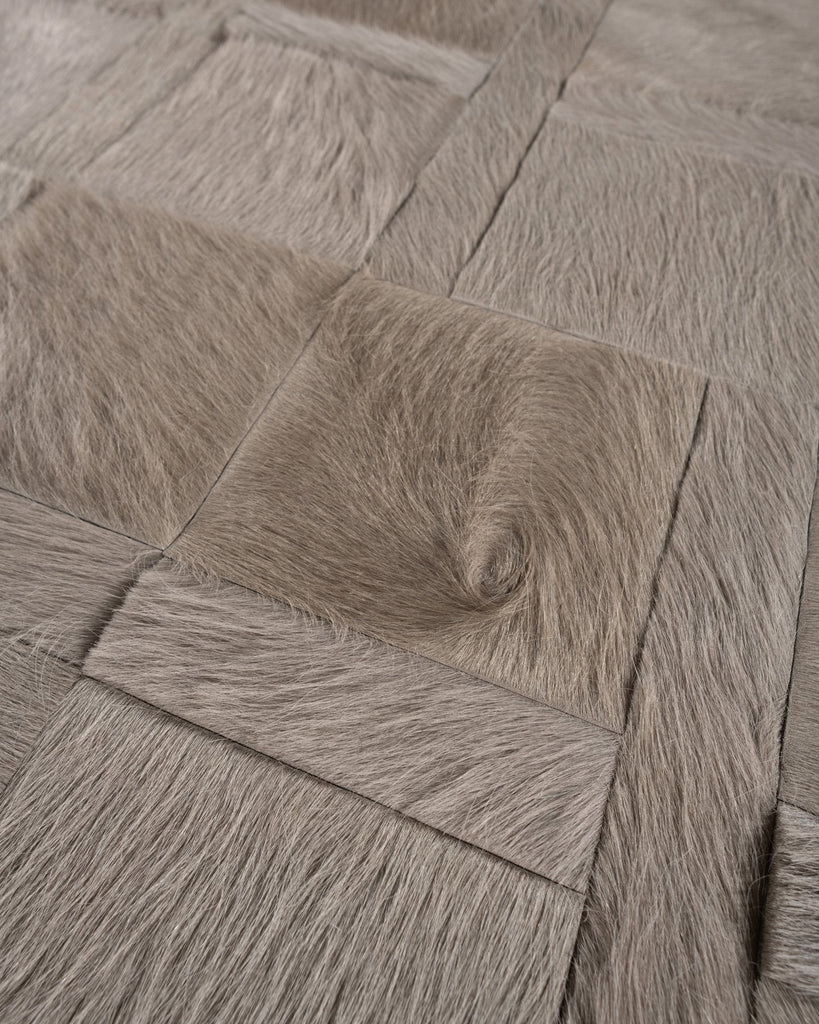 Crossfire / Hide Rug / 16798
