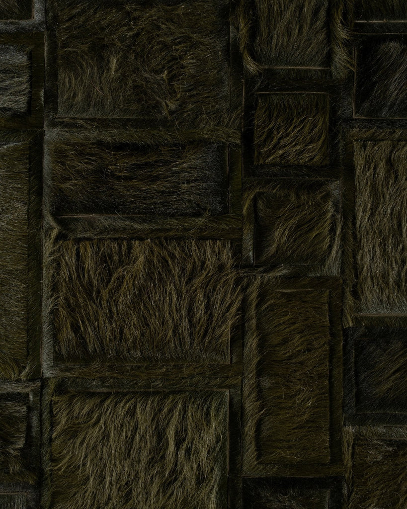 Confusion / Hide Rug / 17067