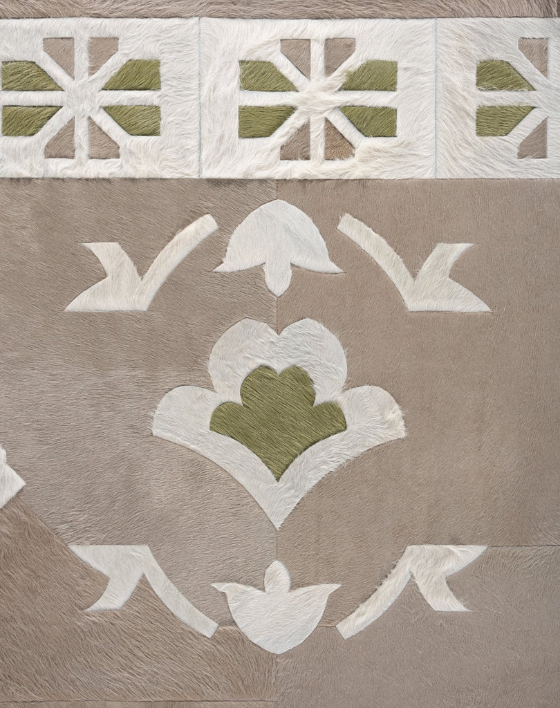 Windrose / Hide Rug / 17154