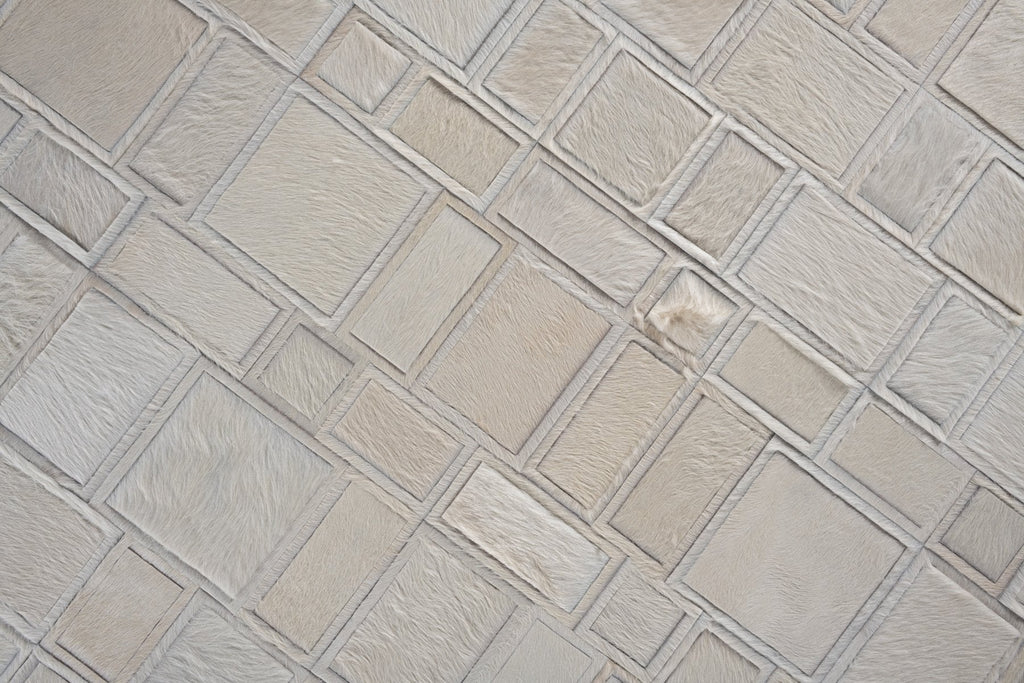 Confusion / Hide Rug / 16164