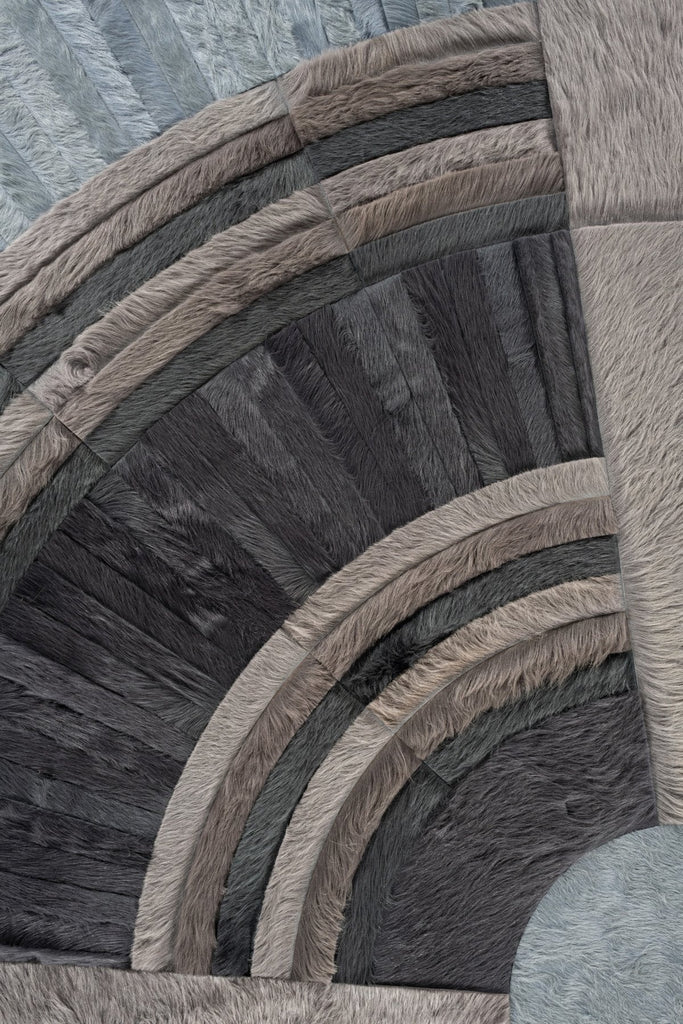 Atlas / Hide Rug / 22652
