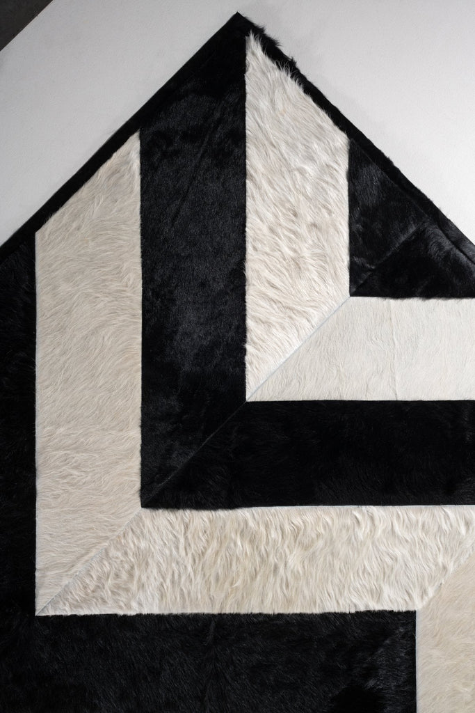 Custom / Hide Rug / 15107