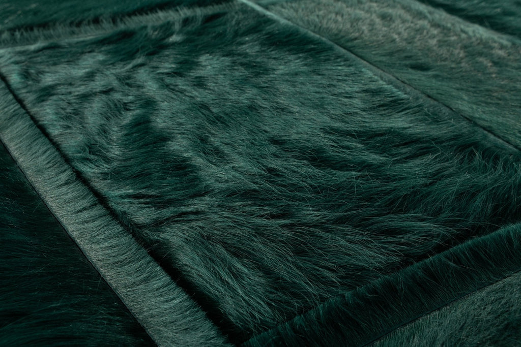 Silhouette / Hide Rug / 16660