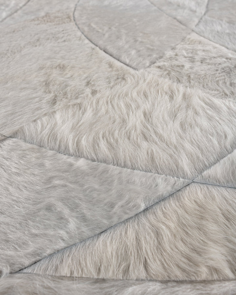 Luna / Hide Rug / 16687