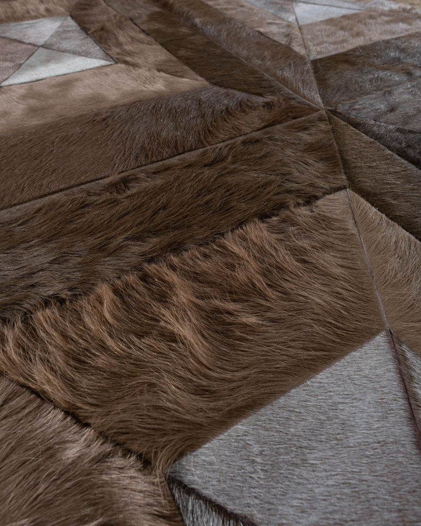 Custom / Hide Rug / 16901