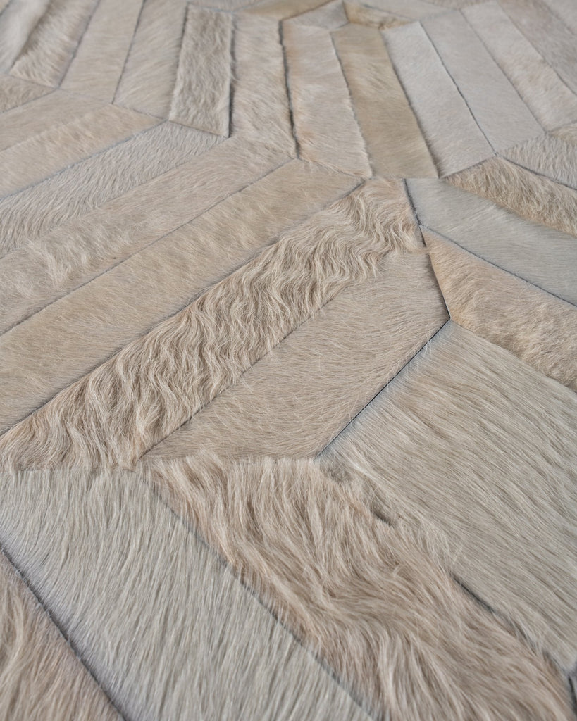 Repetition / Hide Rug / 15557