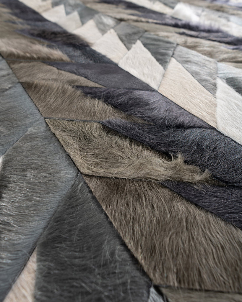 Lance / Hide Rug / 18030