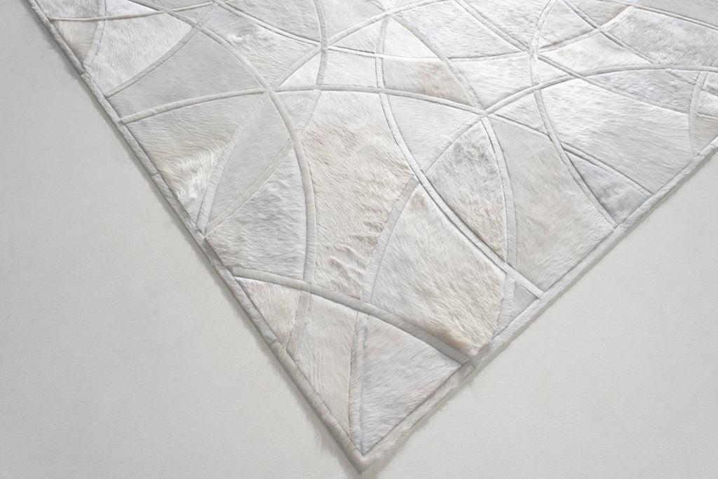Silhouette / Hide Rug / 15114