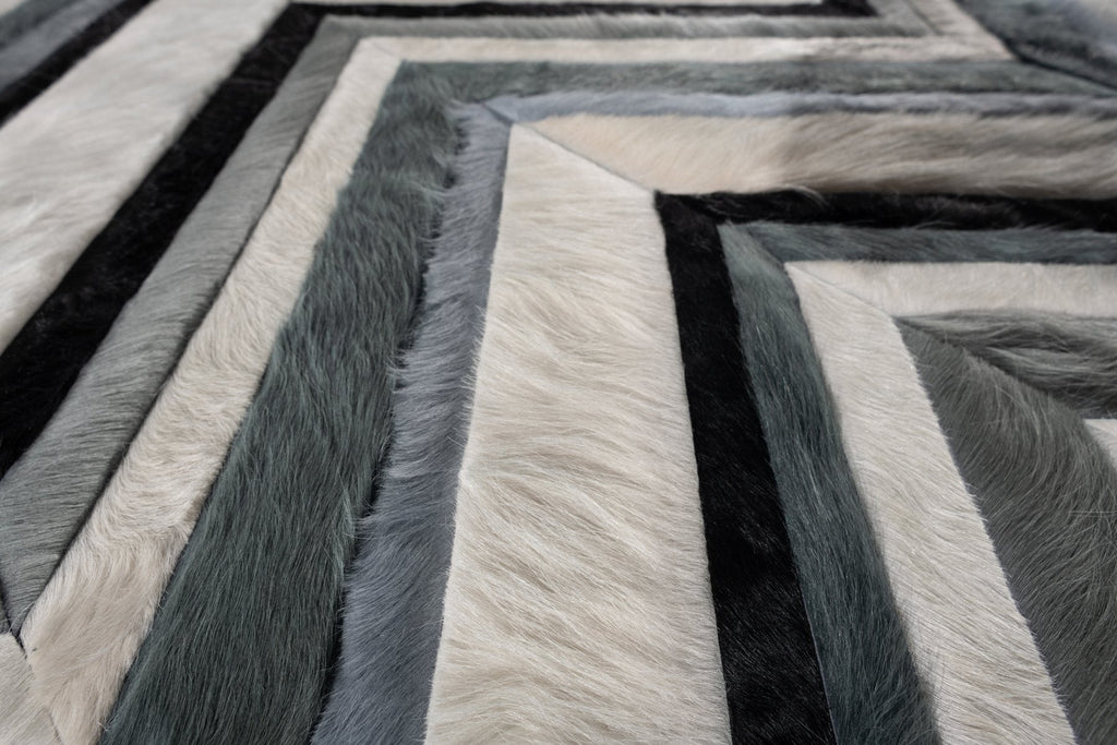 Custom / Hide Rug / 16825