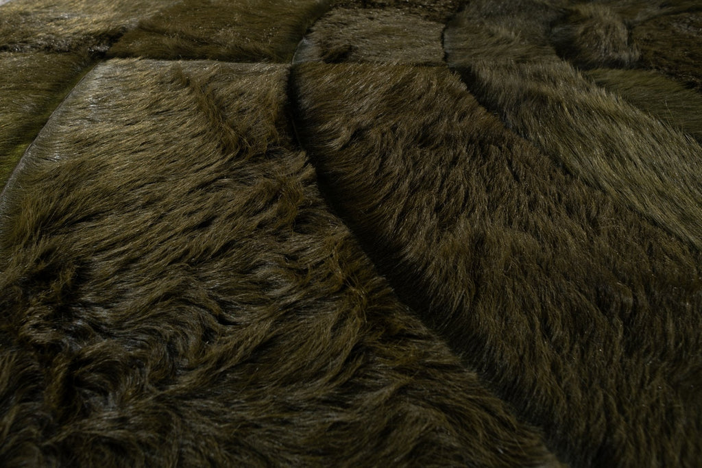 Custom / Hide Rug / 17139