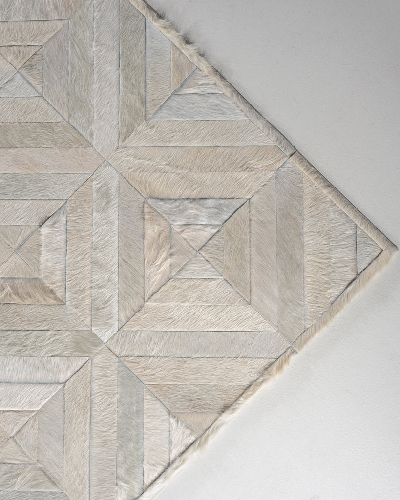 Bittersweet / Hide Rug / 17327