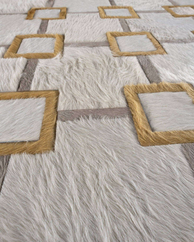 Glamorous / Hide Rug / 16897