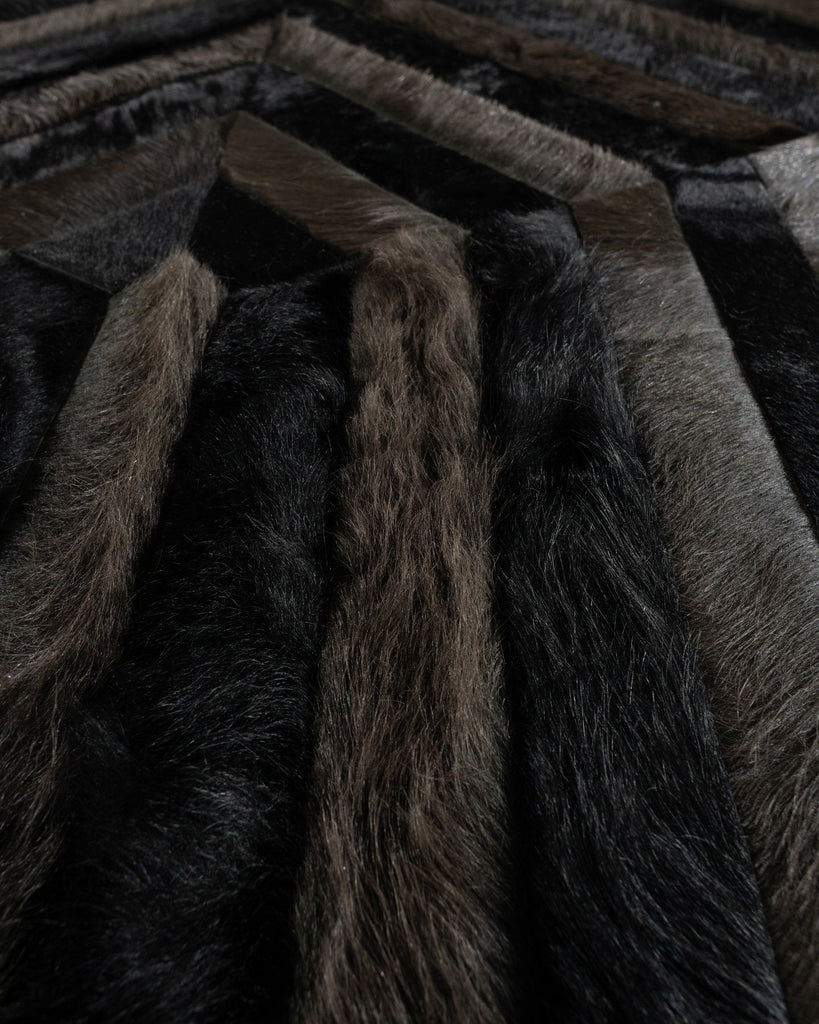 Ricochet / Hide Rug / 15264