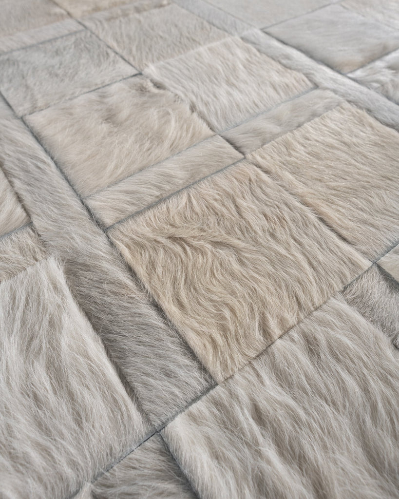 Crossfire / Hide Rug / 16541