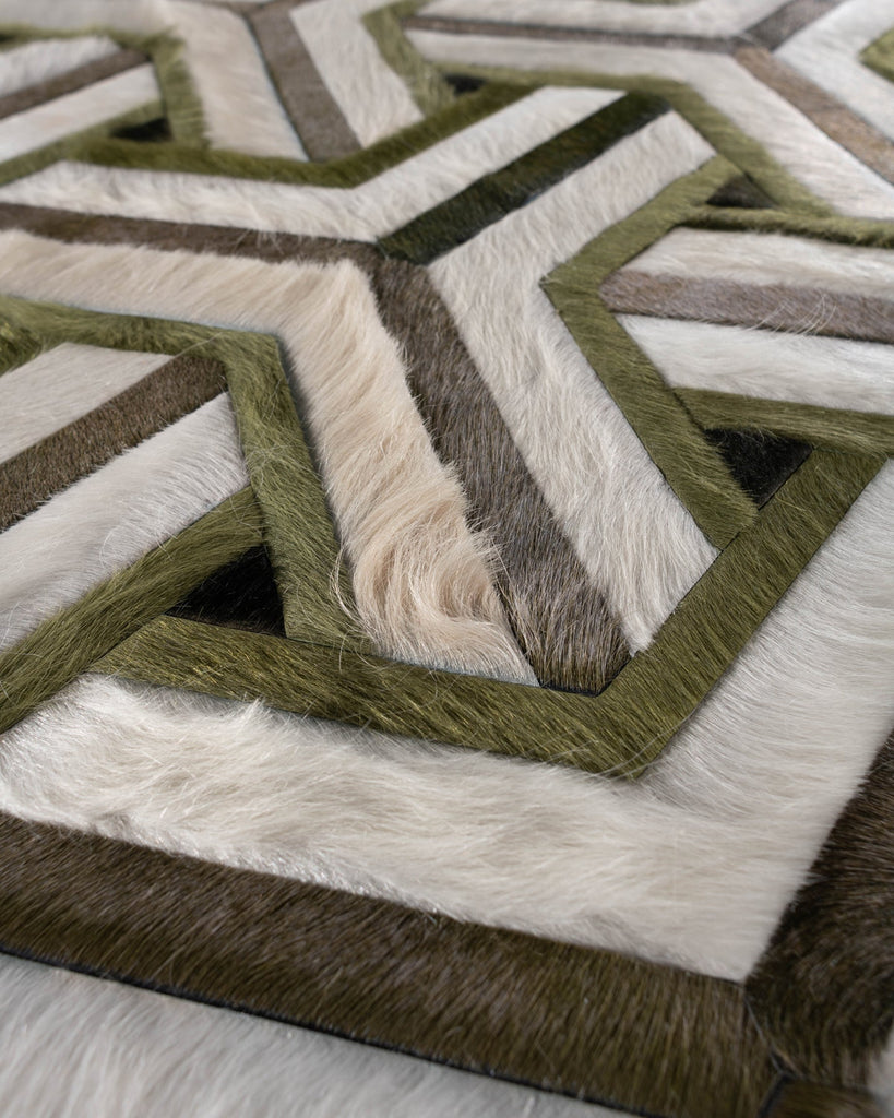 Mirage / Hide Rug / 17340