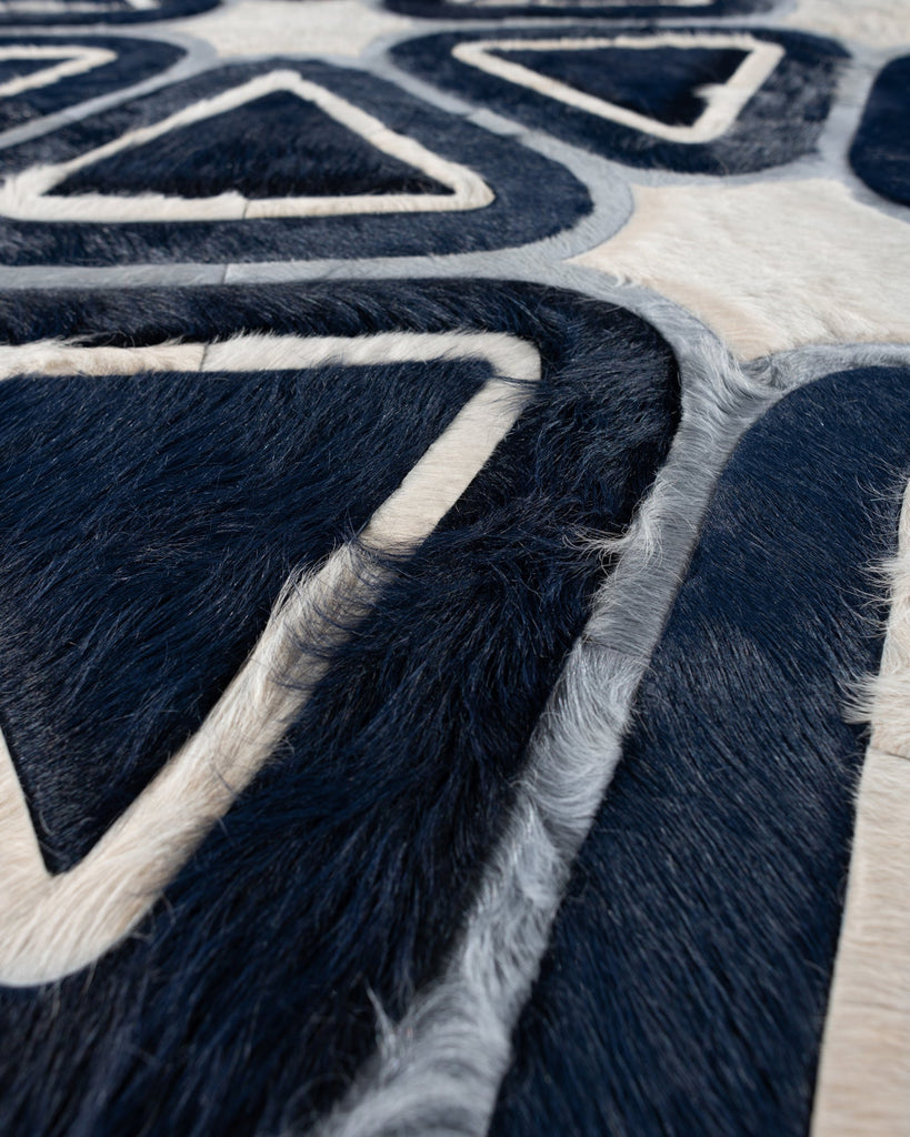 Layla / Hide Rug / 16744