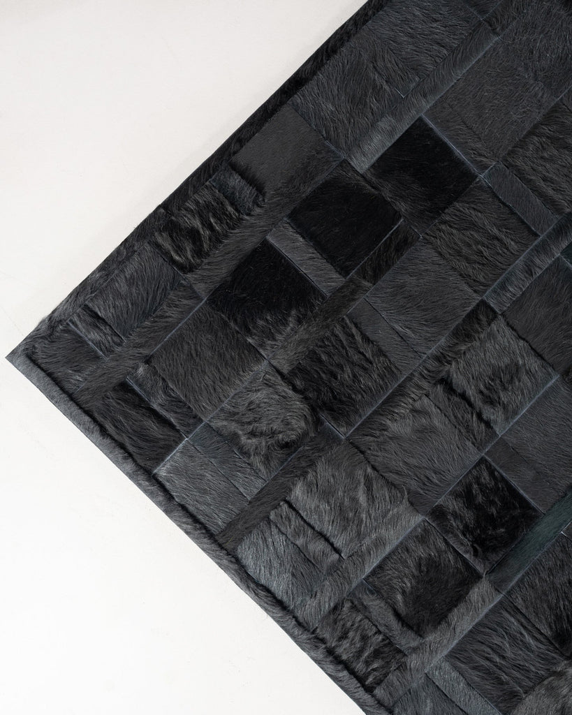 Crossfire / Hide Rug / 17473
