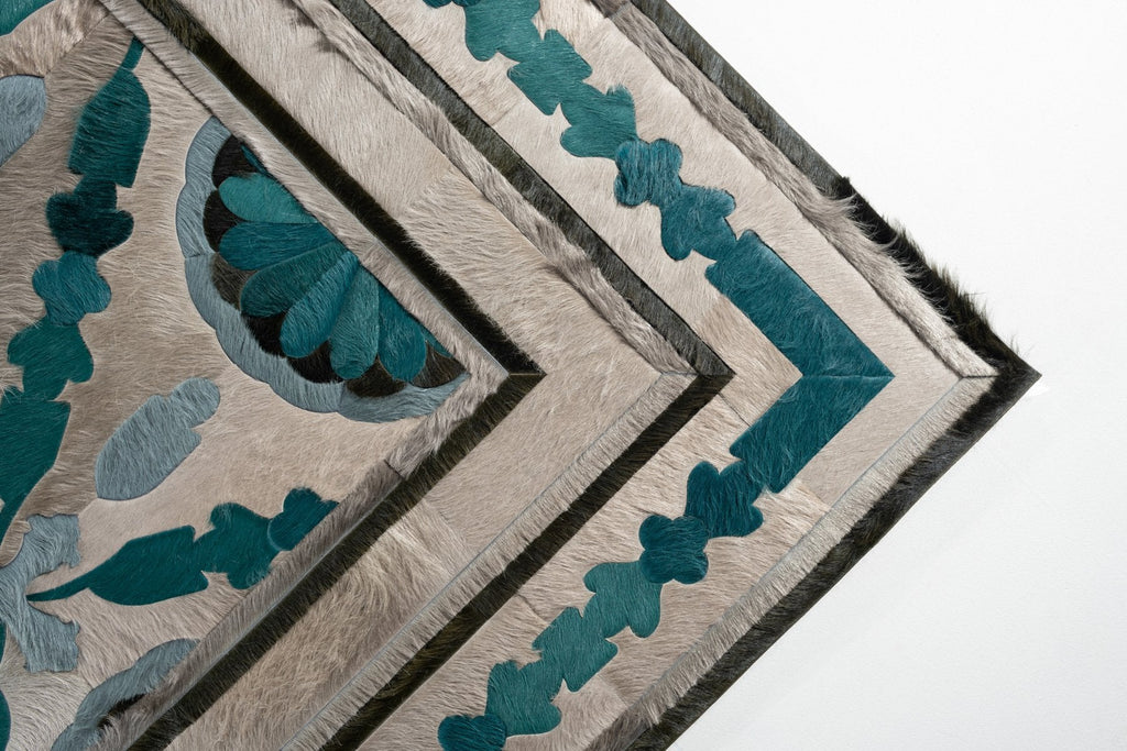 Aubusson / Hide Rug / 16036