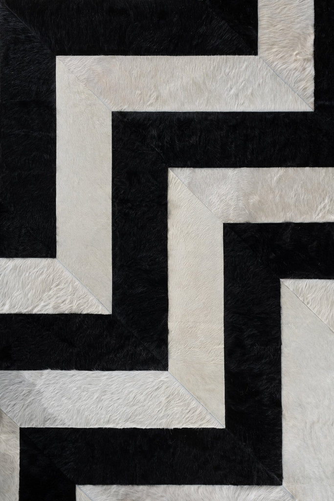 Custom / Hide Rug / 15107