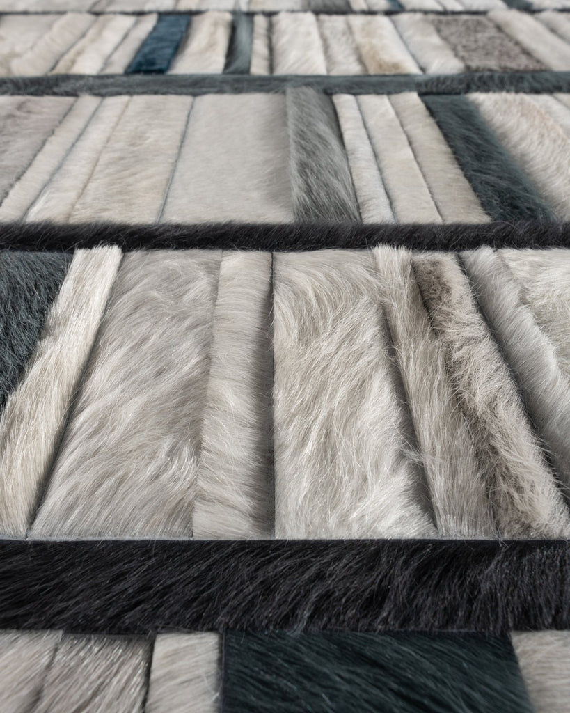 Four Seasons / Hide Rug / 15856