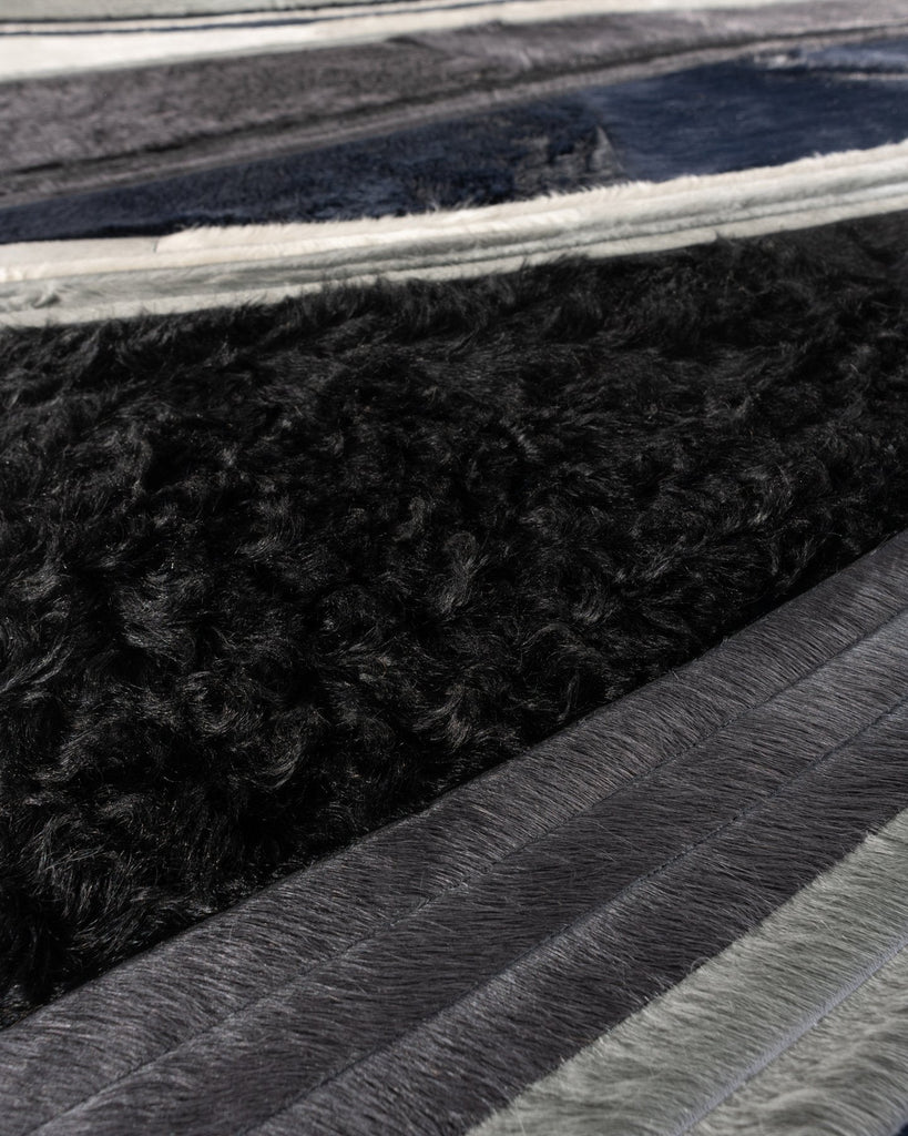 Swell / Hide Rug / 15251