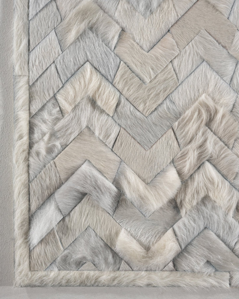 Vandal / Hide Rug / 17330