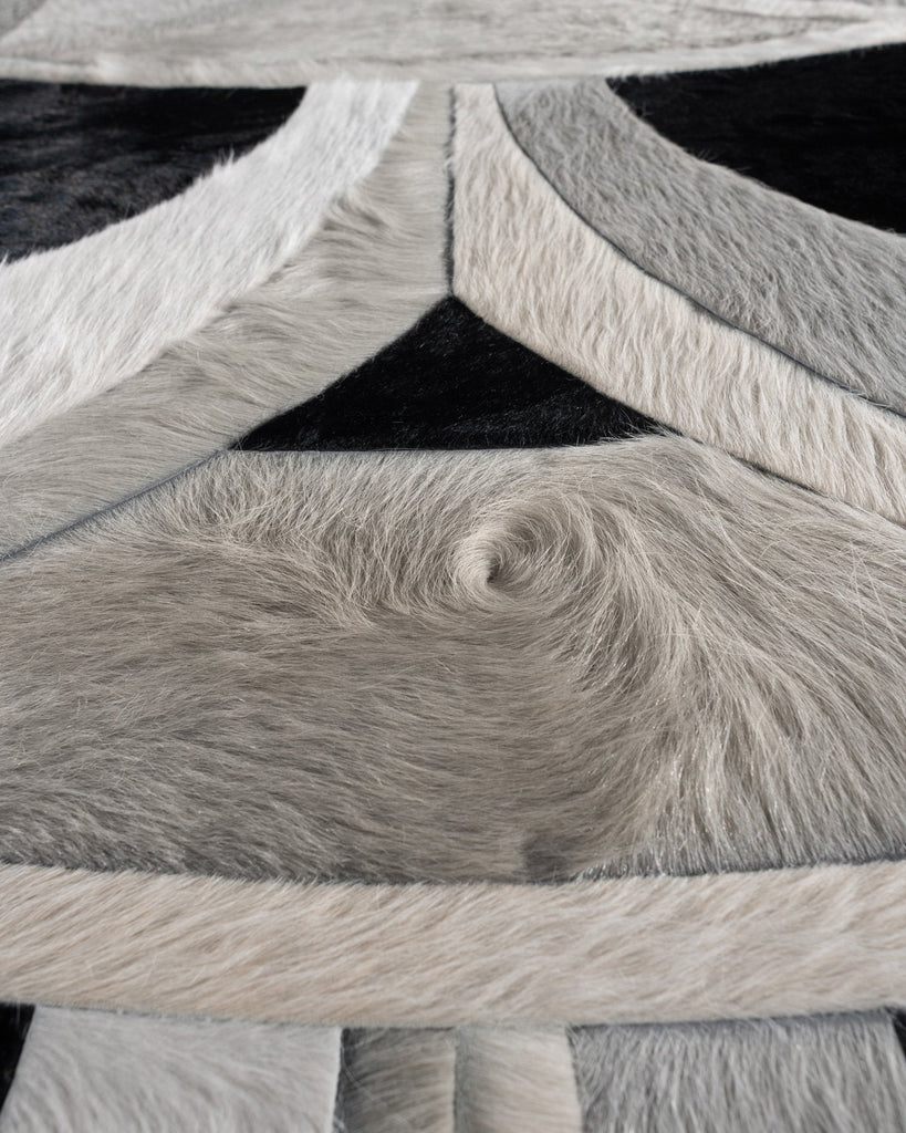 Eclipse / Hide Rug / 16883