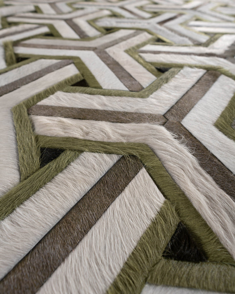 Mirage / Hide Rug / 17340