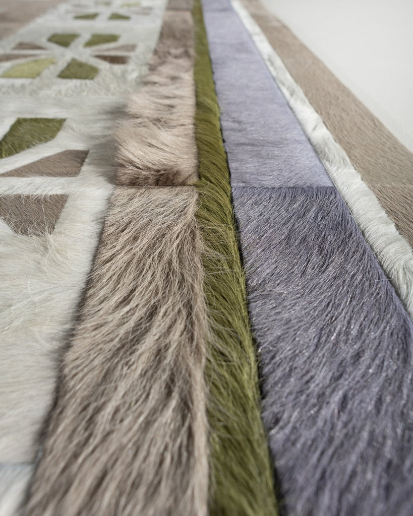 Windrose / Hide Rug / 17154
