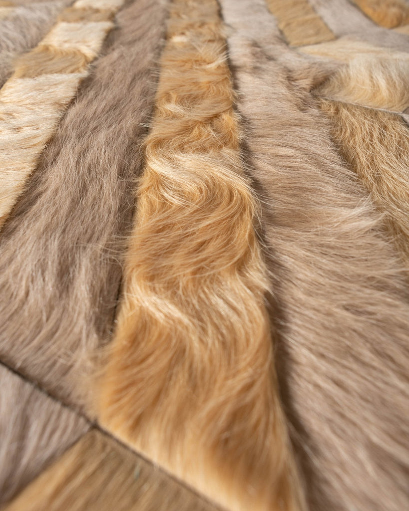 Repetition / Hide Rug / 16941