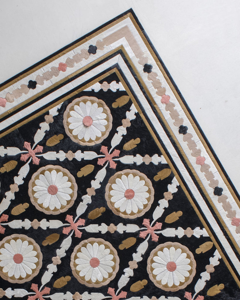 Aubusson / Hide Rug / 15319